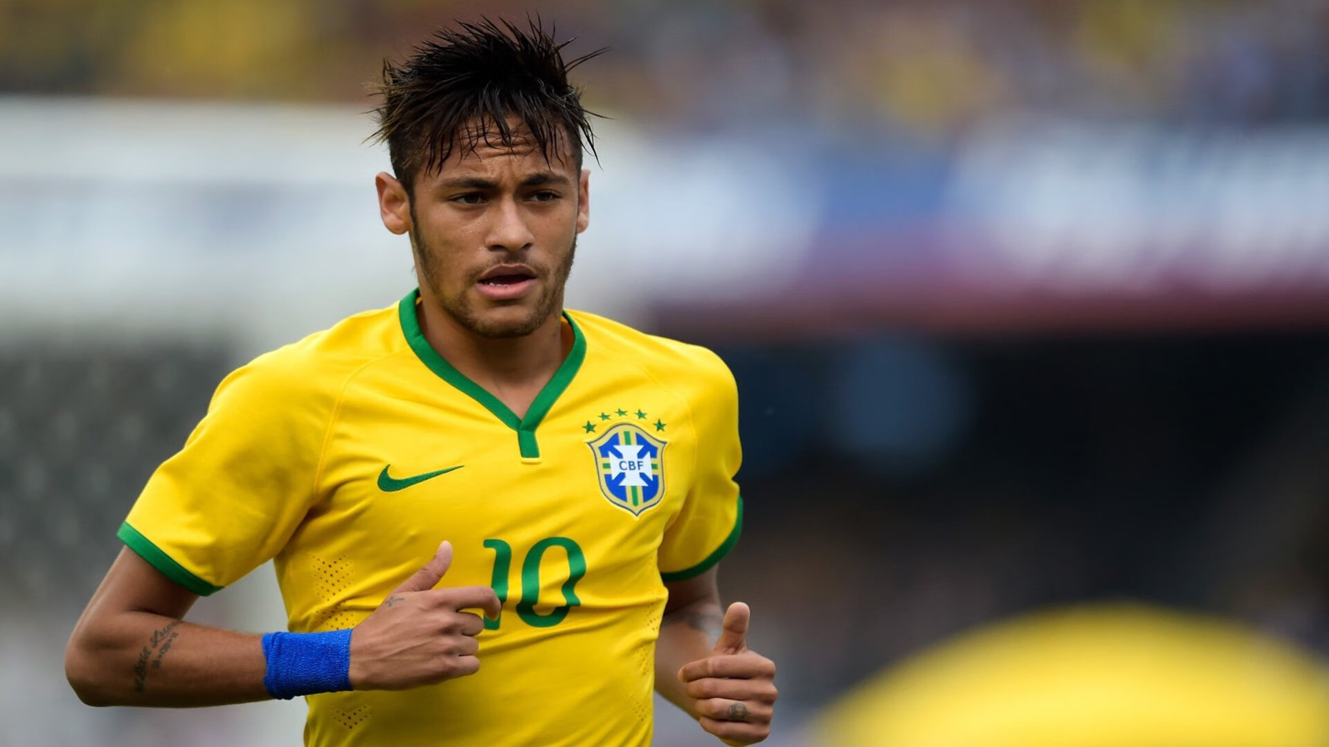 湖人大胜雷霆,全明星赛前哨战中詹姆斯锁死对手,湖人官推发布詹姆斯入场照